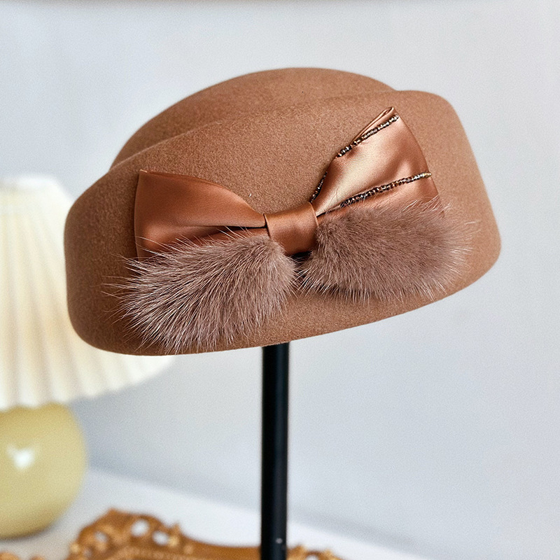 Concave beret, children's autumn and winter top mink fur bow, felt hat, flight attendant hat