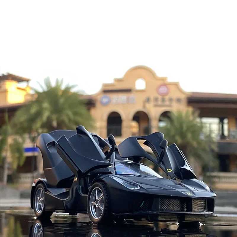 High Quality 1 32 Ferraris Laferrari FXXK Toy Alloy Car Diecasts Toy Vehicles Sound and Light Car Model Collection Car Toys For Children T241025