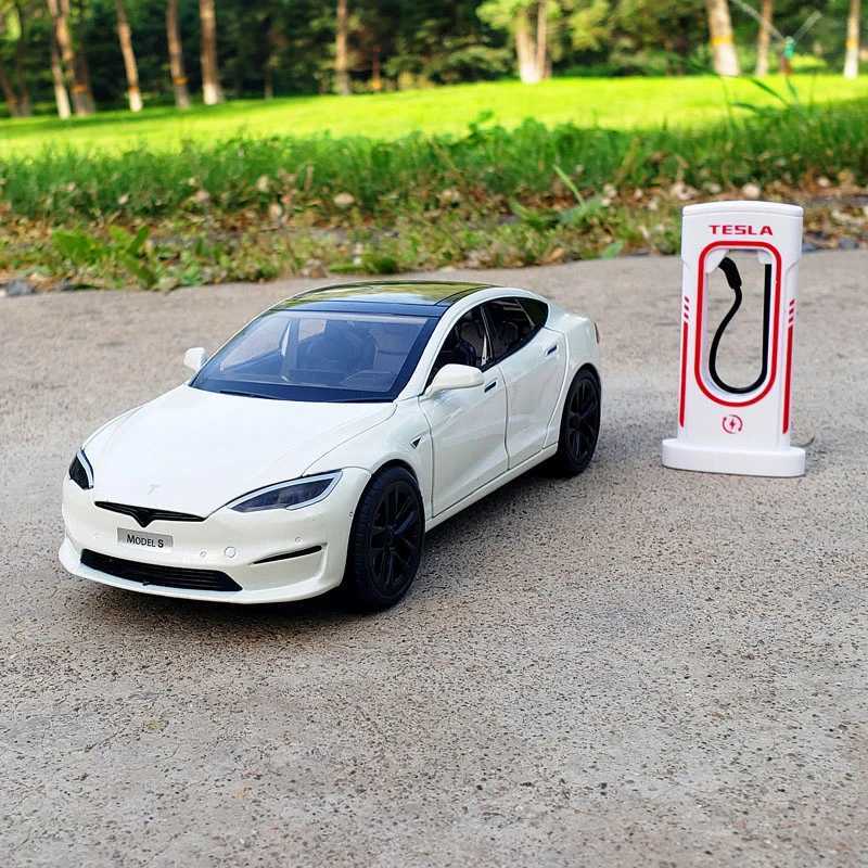 1 24 Tesla S-type alloy car model die-casting metal toy car model simulation collection sound lamp childrens toy gift C270 M241025
