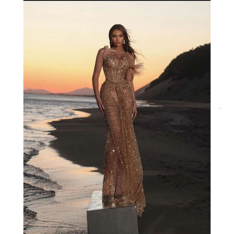 Straps Feathers Spaghetti Prom Illusion Sleeveless Sequined Party Dresses Ruched Or Length Custom Made Evening Dress