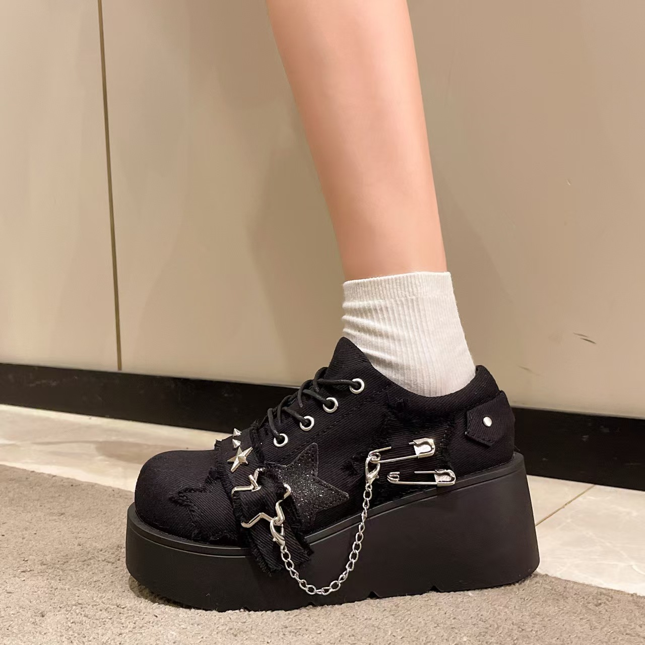 Sneakers New Thick Soled Canvas Big Head Sneakers Designer Big Toe Casual Sports Forest Style High Quality Vintage Shoes