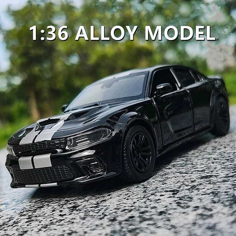 High Quality 1/36 Dodge Durango Charger Hellcat SRT Alloy Sports Car Model Die Casting Metal Simulation Toy Car Model Series Gift T241025