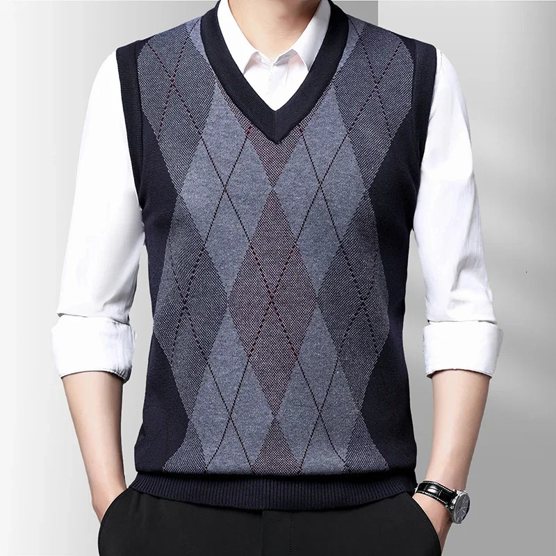 Mens Thickened Casual Sweater Tank Top Autumn and Winter Warm Vest u241025