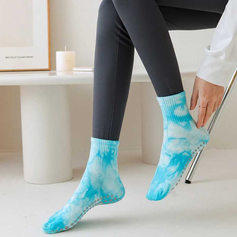 Cotton new mid calf professional yoga lace up dye socks breathable fitness anti slip Pilates socks gym fitness dance sports socks W241025