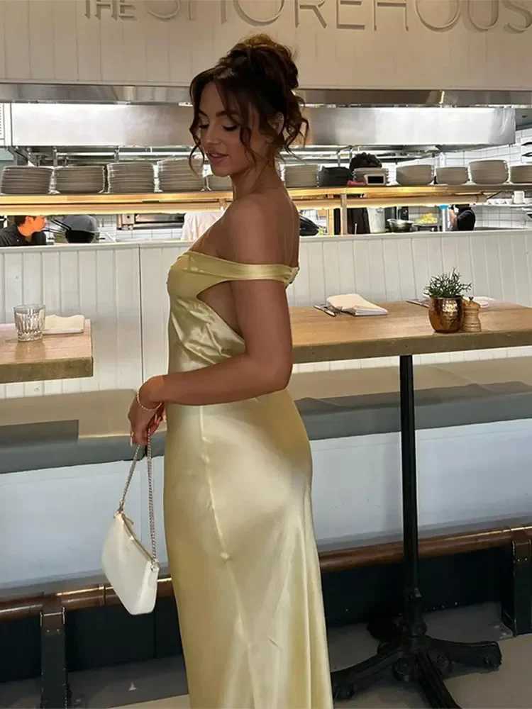 Sexy Satin Off Shoulder Backless Long Dress Women Chic Solid Pleated Slim Maxi Dresses 2024 Summer New Lady Evening Party RobeX241025