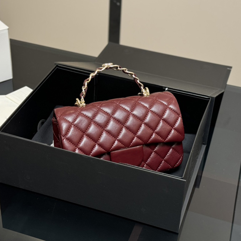 Mini Handbag Luxury Burgundy Bags Quilted Sliver Handle Designer Shoulder Bag Woc Flap Bag Metal Hardware Matelasse Chain Wallet Medium Cross Body 20cm