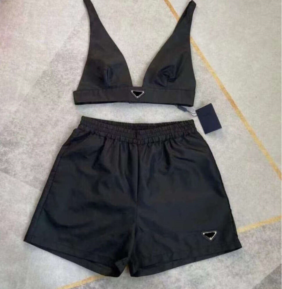 2024 Fashioni sexy tracce femmini da donna Designer di donne Triangle Bra Short Pantaloni impostati per il torace regolabili bagno esterno pmx
