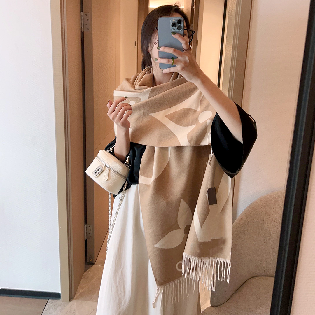 Scarf designer scarf luxury scarf designer letter design colour letter gift scarf Scarves warm versatile Style fashion scarf molti stili Christmas Day very good