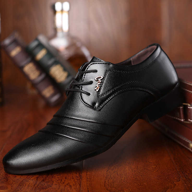 Men Dress Shoes Mens Shoes Summer New Mens Work Business Leather Shoes Mens Casual Shoes Matching Clutch Dressing 241009
