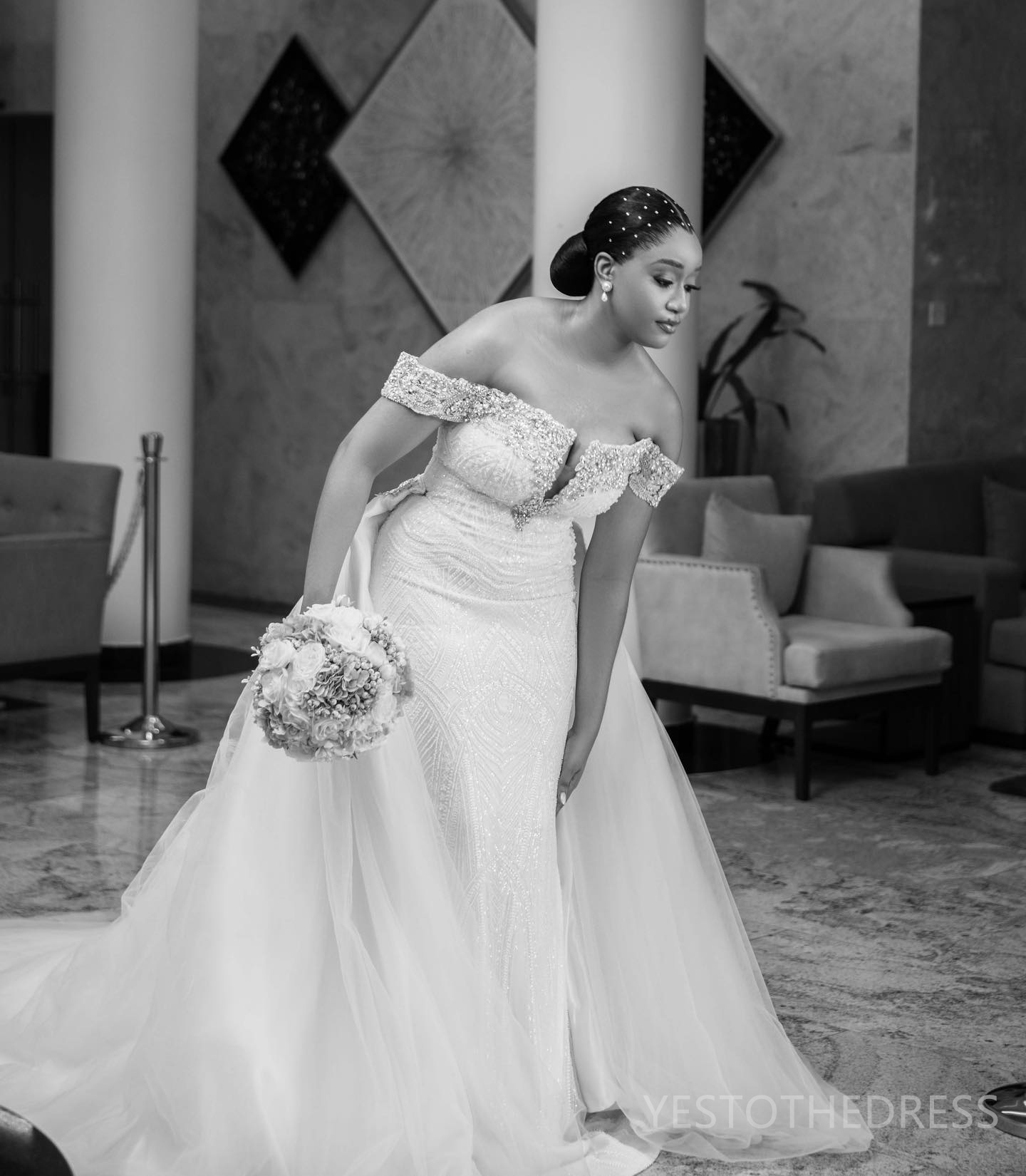 2024 Plus Size Mermaid Wedding Dress Bridal Gowns for Bride Off Shoulder Beaded Lace Detachable Beaded Lace Rhinestones Wedding Gowns For African Blac