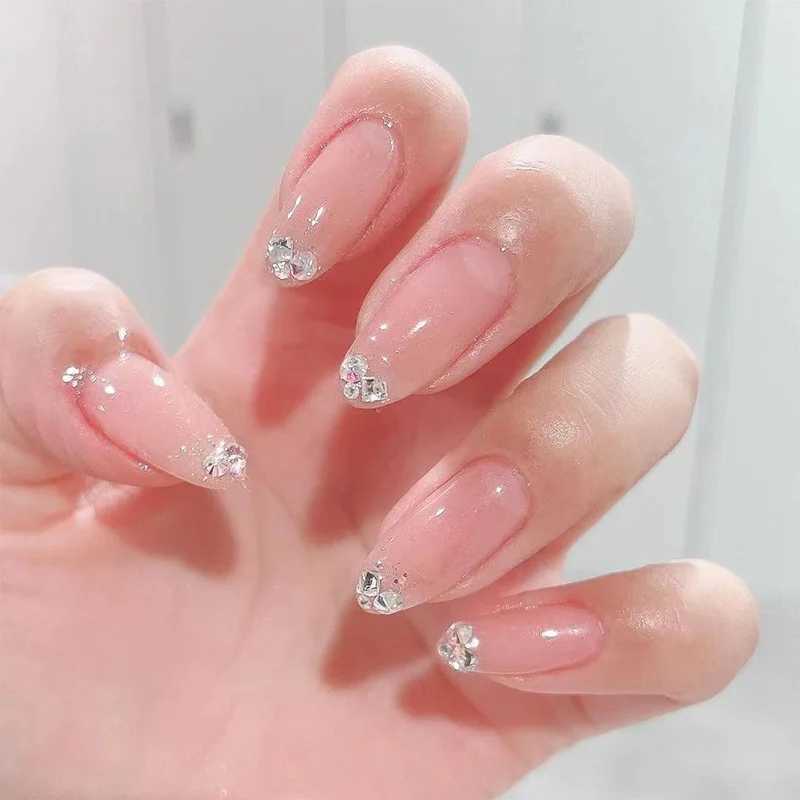 Medium length acrylic almond fake nail art cool and spicy girl wearing fake nails European and American printing detachable French nails W250410