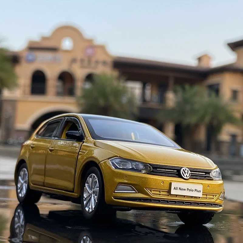 WELLY 1 32 VW POLO Plus Alloy Car Diecasts Toy Vehicles Car Model Sound and Light Pull Back Car Toys Ornaments For Kids Gifts M241025