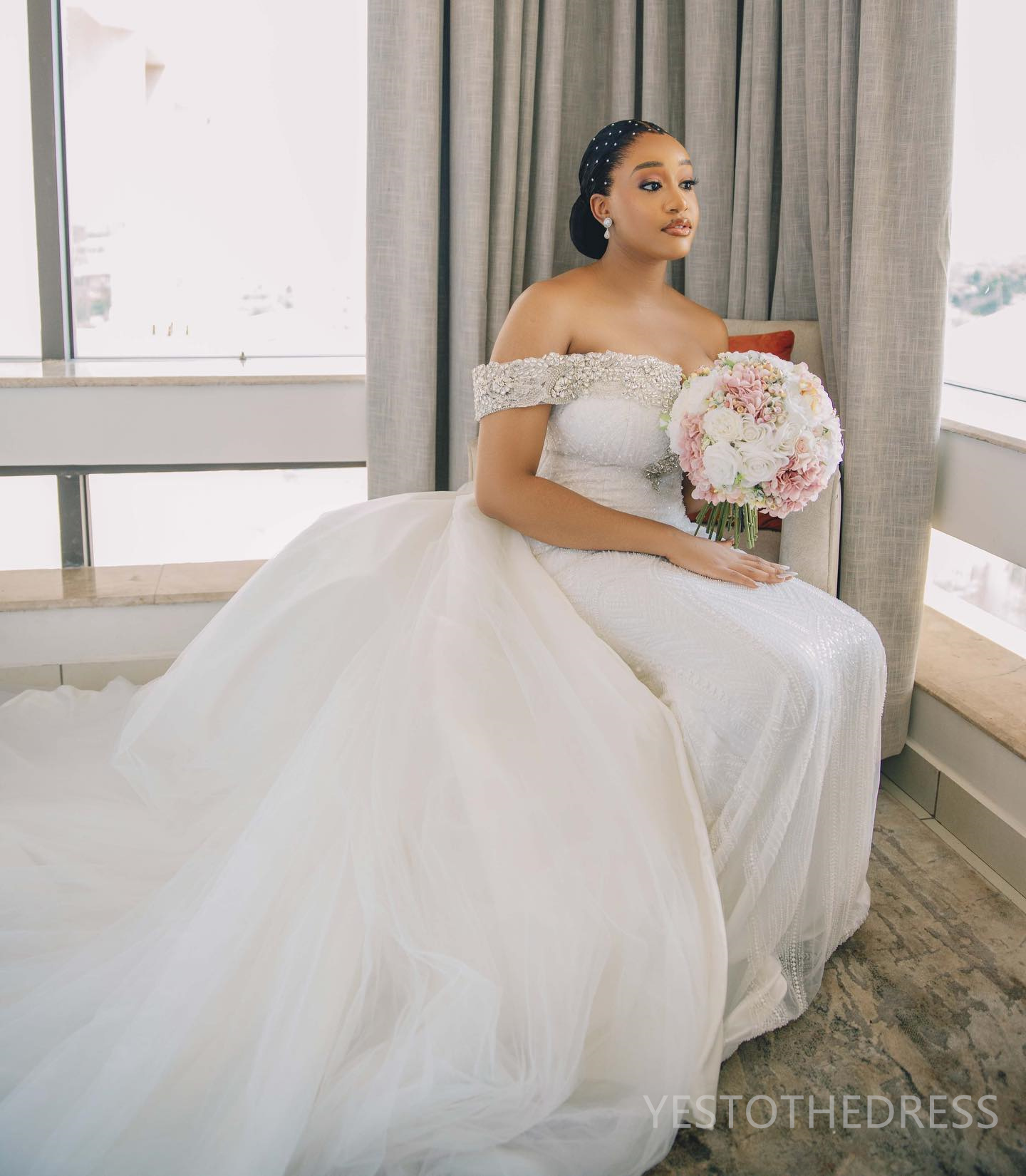 2024 Plus Size Mermaid Wedding Dress Bridal Gowns for Bride Off Shoulder Beaded Lace Detachable Beaded Lace Rhinestones Wedding Gowns For African Blac