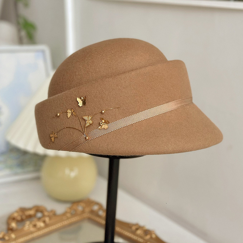 equestrian autumn winter hat metal butterfly flower fashionable and concave top duckbill woolen hat
