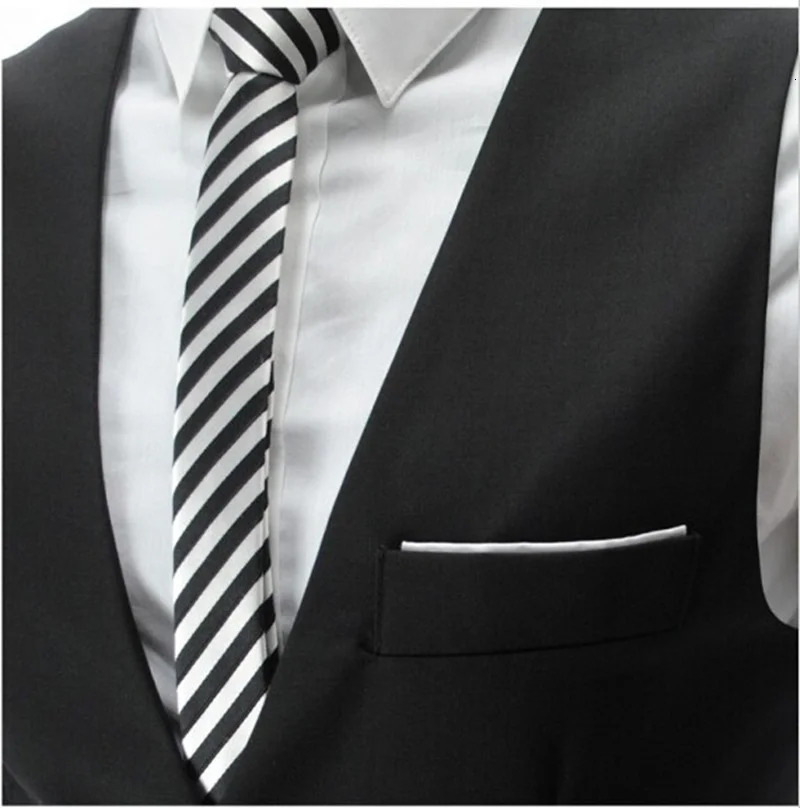 2024 Grey Dress Vests Slim Fit Mens Suit Vest Casual Sleeveless Waistcoat Gilet Homme Formal Business Jacket Male y241025