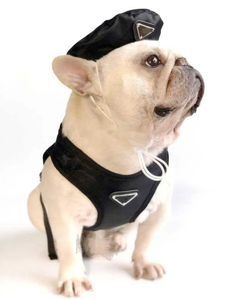 Clothes Winter Designer Coat Warm Dog Apparel Waterproof Windproof Pet Vest Cold Weather Puppy Jacket With Hats For Small Medium Large
