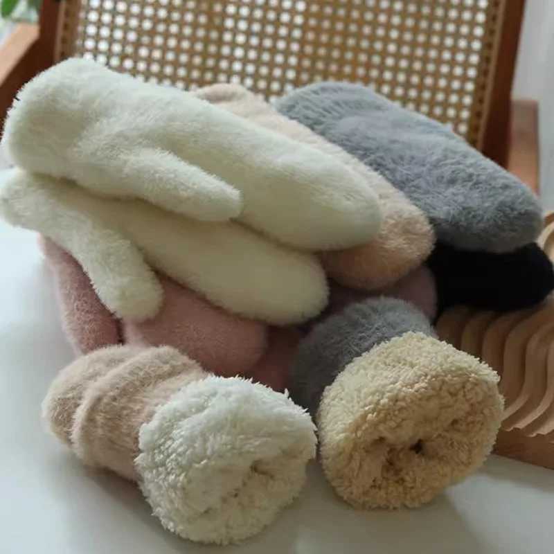 Winter Womens Wool Cashmere Knitted Gs Warm Cotton Winter Plus Velvet Thick Double Layer Plush Full Finger Drive Gs W241026