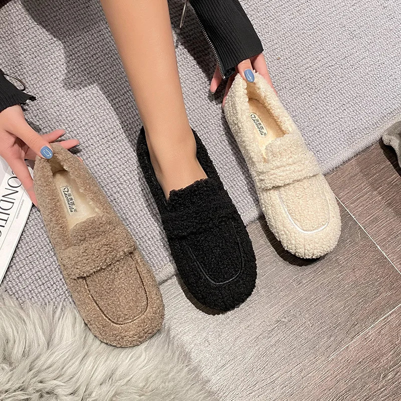 Plus size 34-43 womens wool shoes winter warm cotton Loafers womens Lambswool Moccasins sliding on round toe womens sheepskin apartment 241024