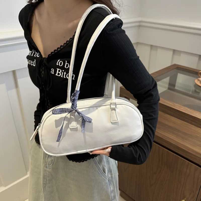 Large Capacity Silver Bag Women Portable Pillow Bag All-Match Shoulder Underarm Bag Womens Handbag Casual Boston Commuting Bags Y250603