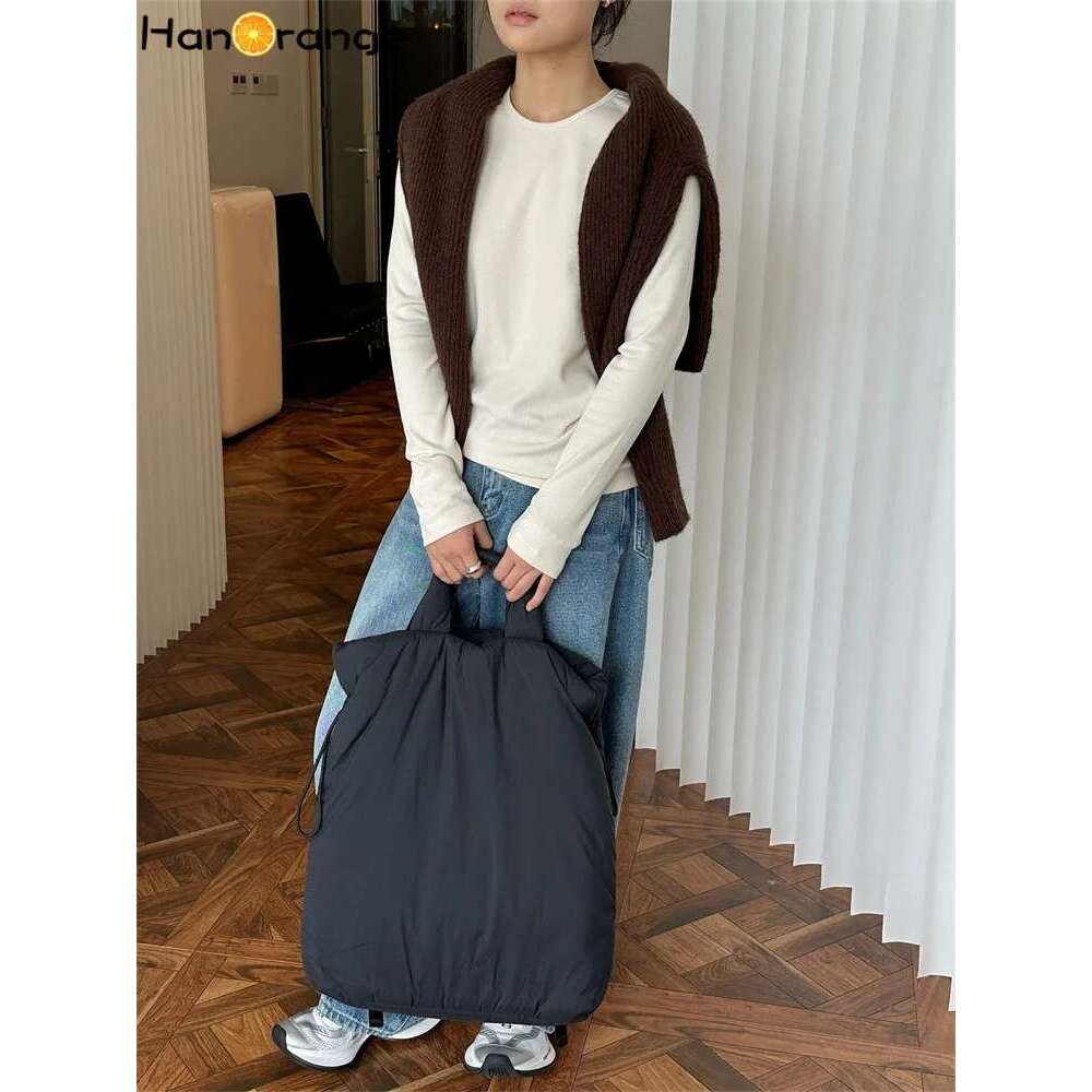 Hanorange 2024 Autumn Winter Temperament Veet Base T-Shirt Women Warm Skin Friendly Casual Top Beige White/Black