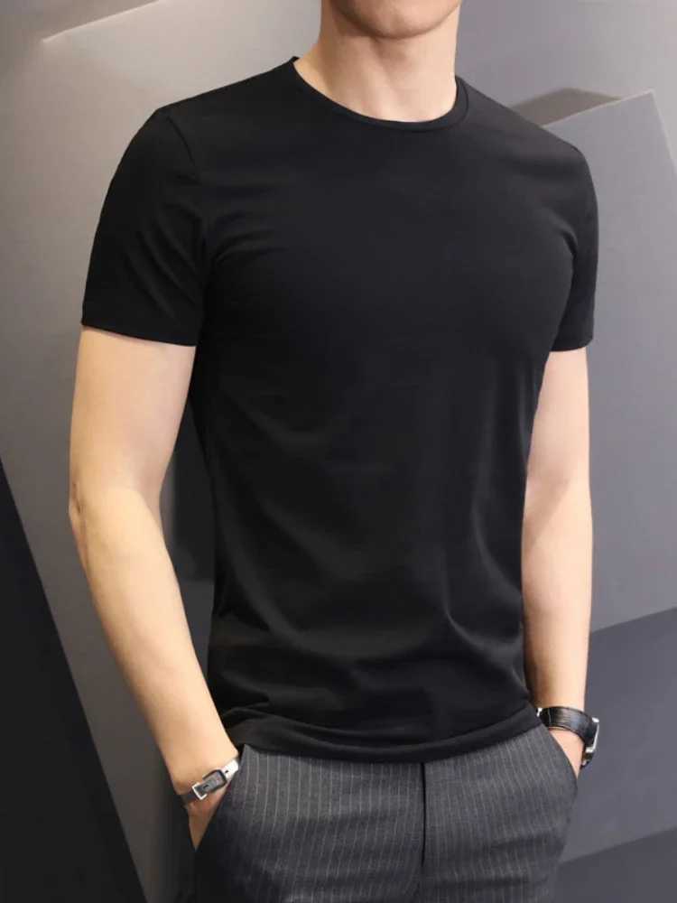 Mens solid color white short sleeved T-shirt summer Korean version slim trend mens waist half sleeved T-shirt W241026