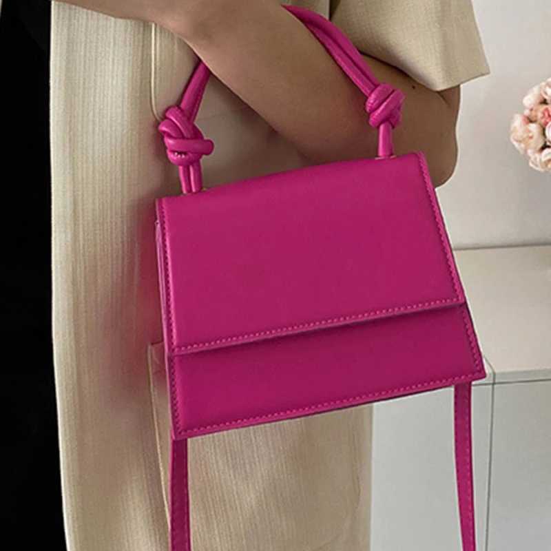 2024 Summer Trend Handbag Small Square Bags New Casual Commuter Shoulder Bags Niche Simple Crossbody Womens Bag Y250319