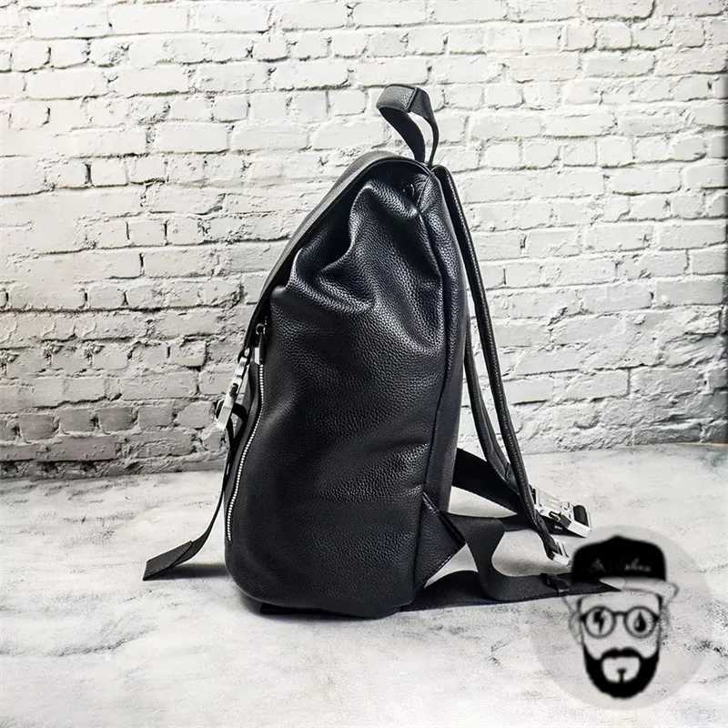 Black 1017 ALYX 9SM metal bucket leather backpack with large capacity and simple design ALYX backpackXJ241026