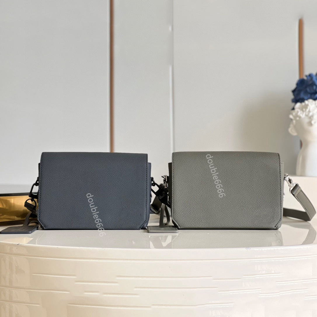 Designer women men's leather mini messenger bag man purse black cross body bag camera bag Magnetic closure flap solid leather men's shoulder bag Postman bag