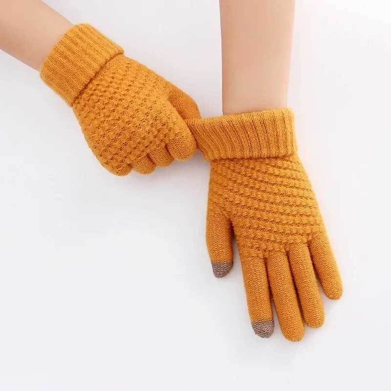 Winter male and female touch screen GS cute student bike warm and cold resistant thick winter velvet GS... W241026