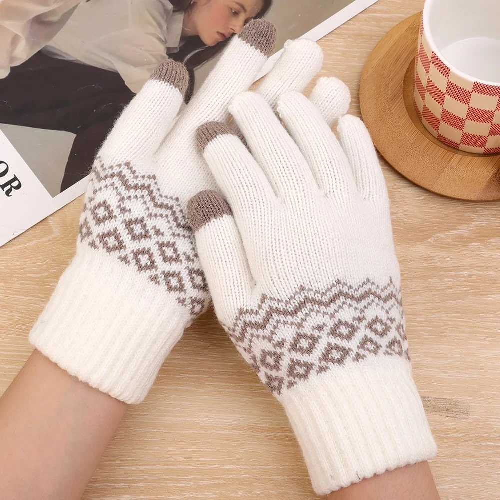 Winter Thick Warm Knitted Gs Suitable for Womens Mobile Phone Touchscreen Knitted Gs Winter Thick Warm Adult Gs Gloves W241026