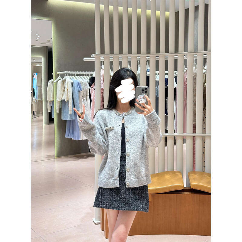 2024 Autumn/Winter New Heavy Industry Pendant Style Sweater Commuting Fashion Versatile Grey Knitted Cardigan Women