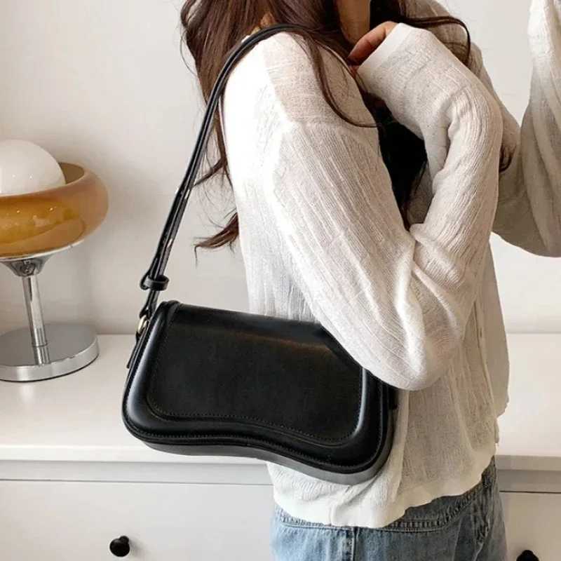 New Luxury Designer Shoulder Crossbody Bags for Women 2023 Pu Leather Trend Female Underarm Bag Fashion Purse Flap Handbags Y250603