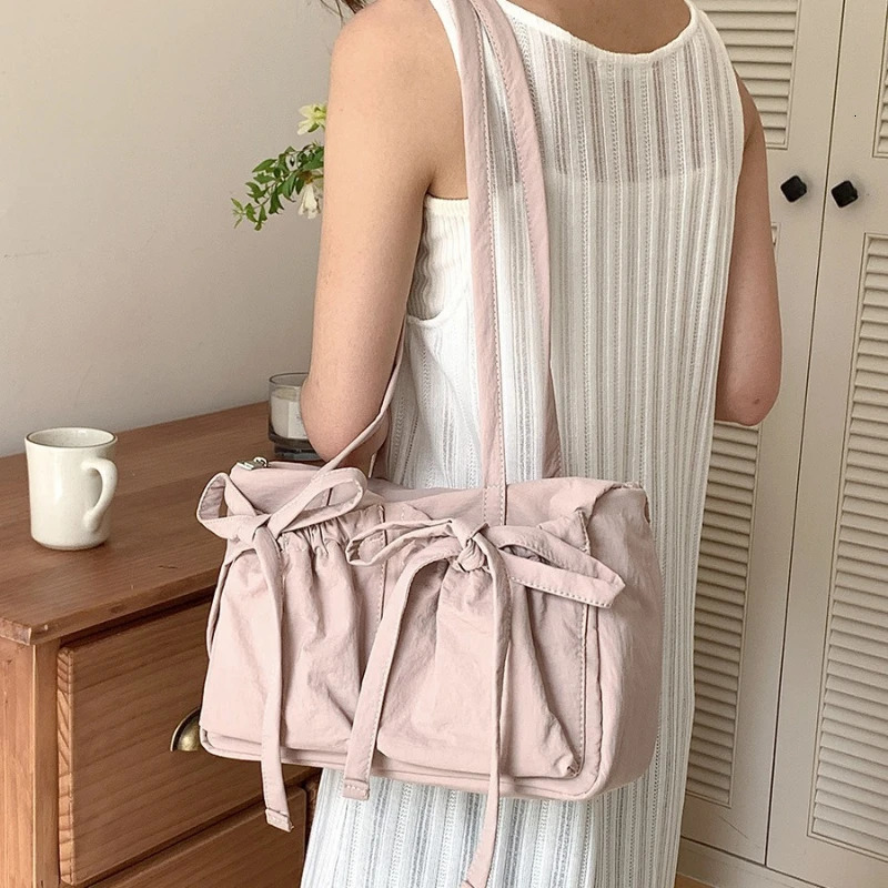 Lightweight Casual Nylon Shoulder Bag Unique Fresh Gentle Bow Travel Bag Solid Color Soft Large Capacity Womens Tote Bag 241025