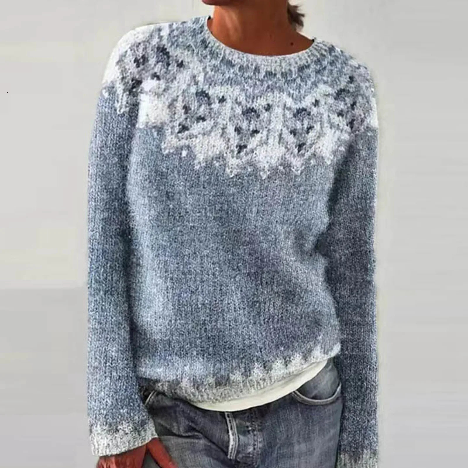 Womens printed pullover sweater for winter and autumn casual loose round neck long sleeved knitted jumper color blocked Christmas top 241025