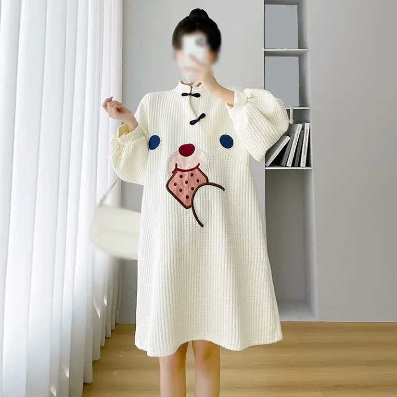 Loose fitting dresses for pregnant women in spring and autumn W241026