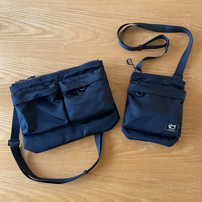 Japanese Style Crossbody Travel Waterproof Bag Office Workers Light Package Nylon Men Messenger Bag Fashion Couple Small Bags 241025