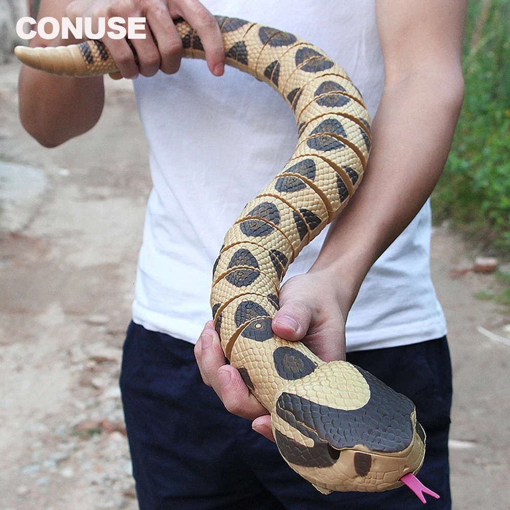 Halloween RC Snake Remote Control Animal Insect Toy Kit for Child Kids Adults Cockroach Spider Ant Prank Jokes for Boys Pet Cat 241025