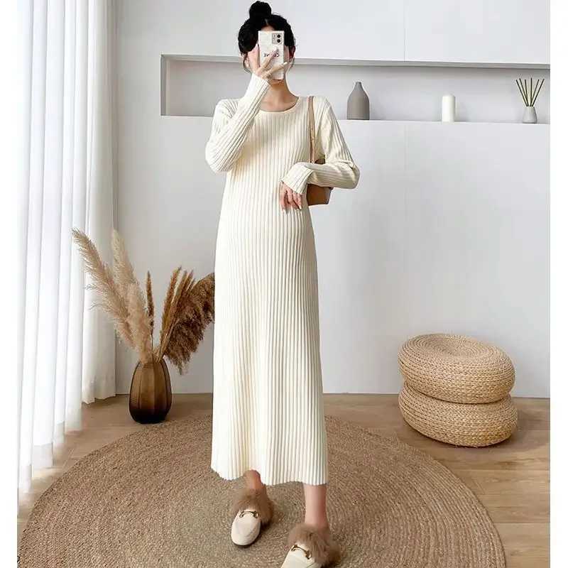 Pregnant womens clothing for spring and autumn round neck medium long hair casual style abdominal coverage knee length below W241026