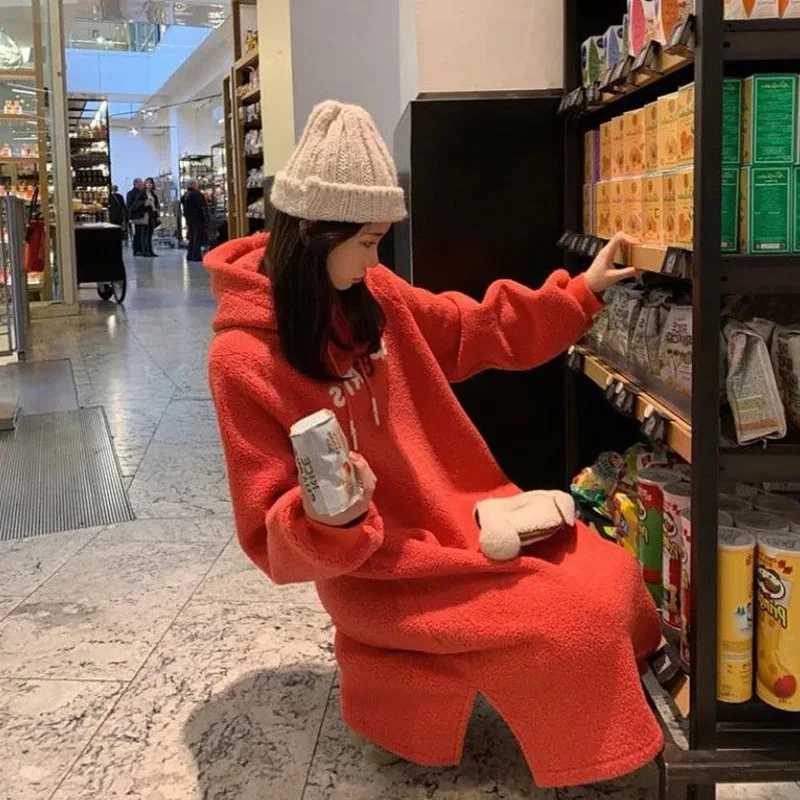 New Korean loose thick imitation fur one-piece long knee hooded cashmere sweater for pregnant women maternity dress W241026
