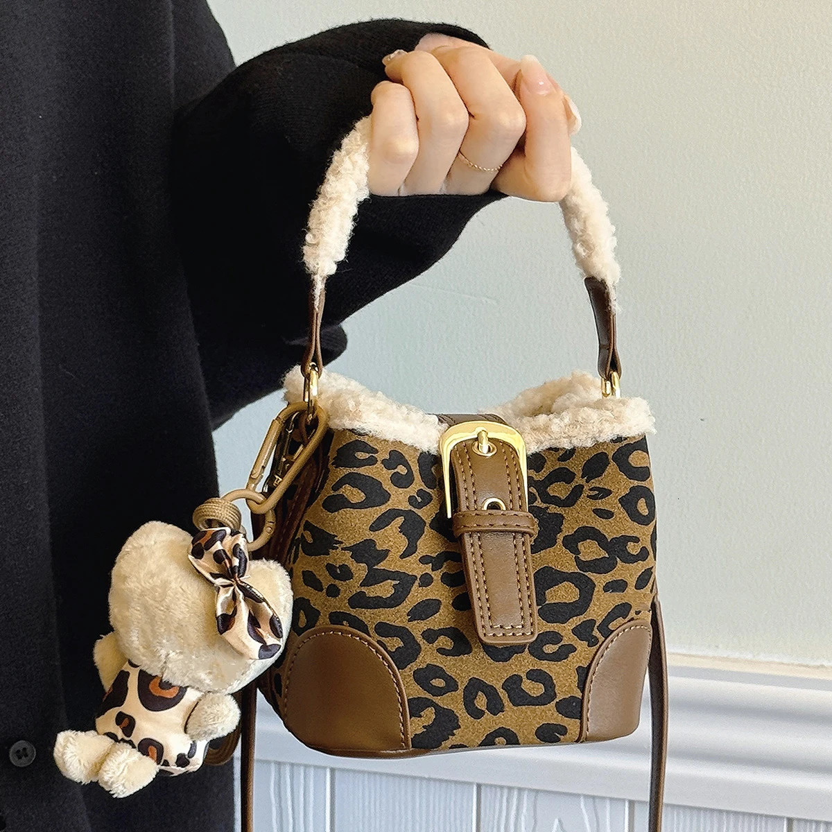 Retro womens leopard suede bag patch cashmere mini handbag womens casual set 241025