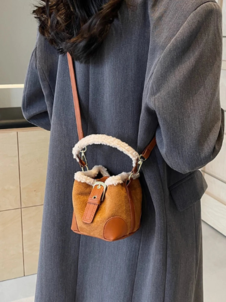 Matte suede plush edge mini bucket bag suitable for female comparison patch work handle winter and spring womens shoulder bag 241025