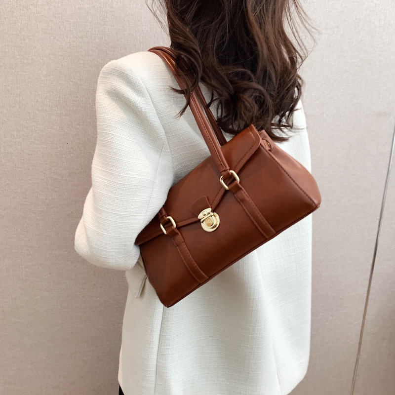 2024 Designer British Style Retro Single Shoulder Solid Color PU Leather Retro Women's Handbag Trendy Women's Commuter Bag Classic Fashion B
