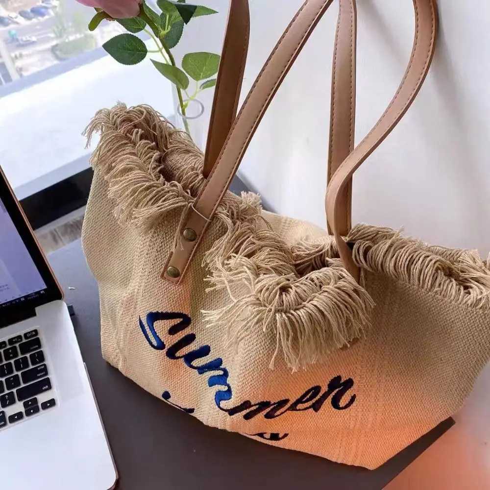 New Fashion Tassel Tote Bag Woven Canvas Bag Embroidered Alphabet Handbag Womens Large Capacity Shoulder BagC250412
