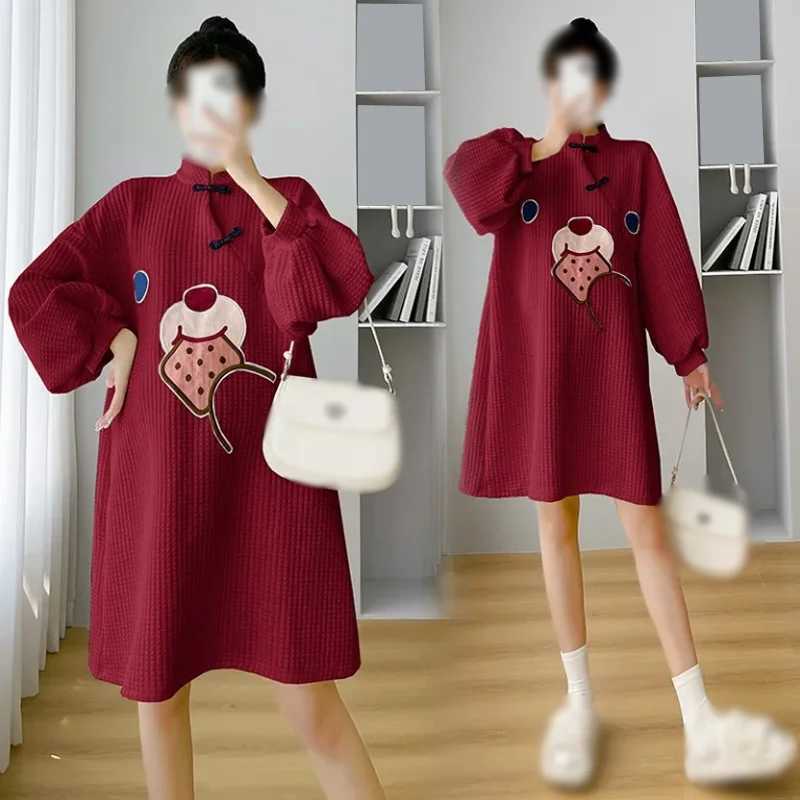 Loose fitting dresses for pregnant women in spring and autumn W241026