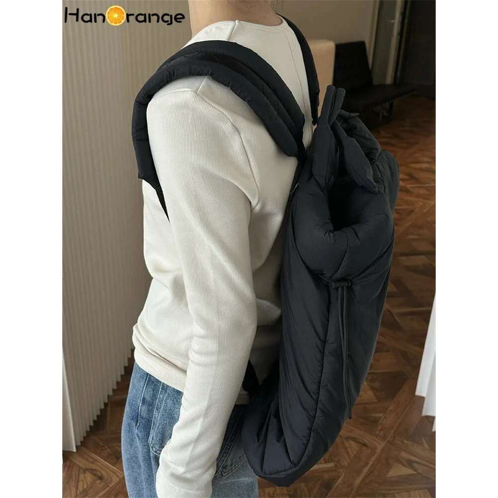 Hanorange 2024 Autumn Winter Temperament Veet Base T-Shirt Women Warm Skin Friendly Casual Top Beige White/Black