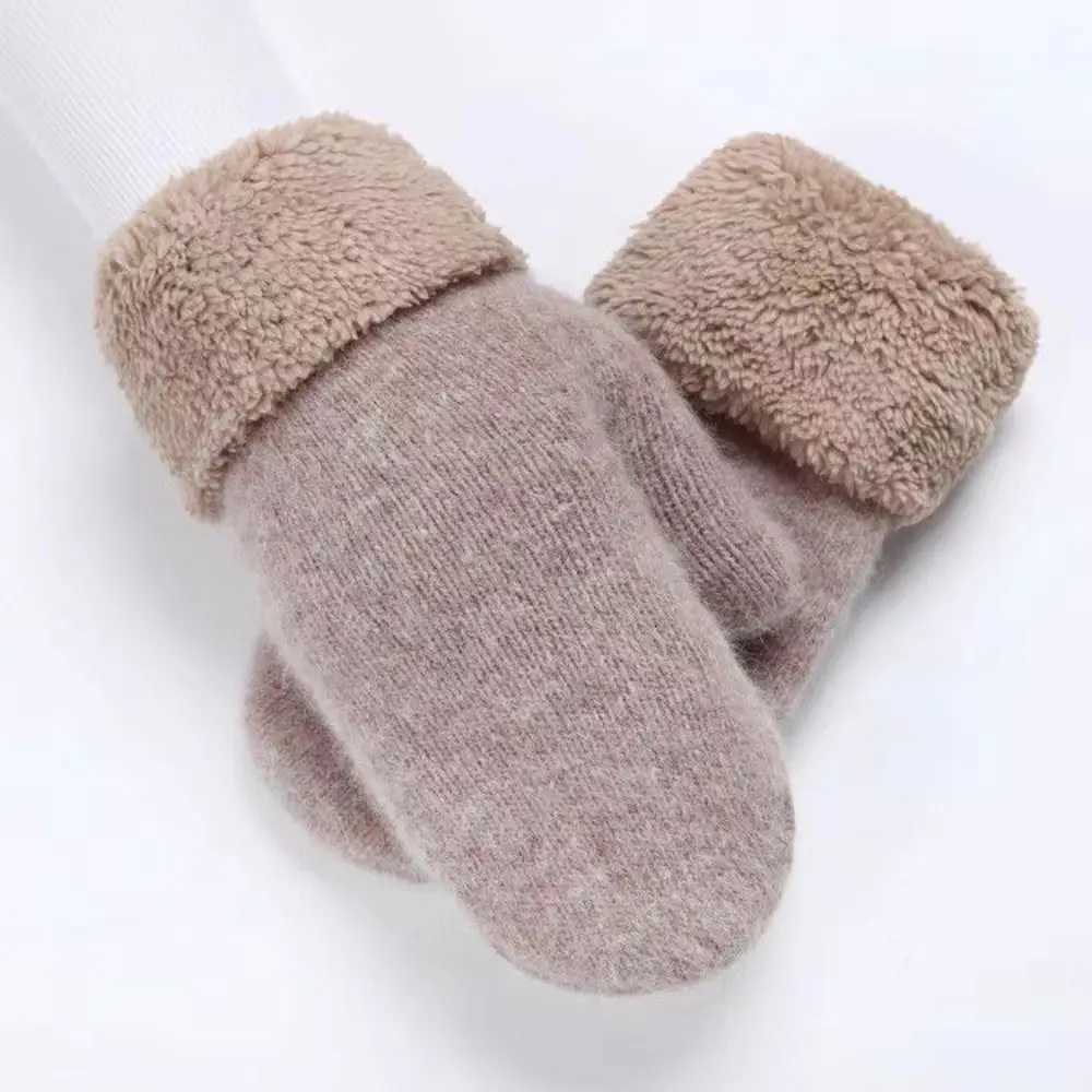 Solid color womens wool cashmere knitted warm cotton womens winter with velvet thick double-layer plush full finger drive Gs W241026