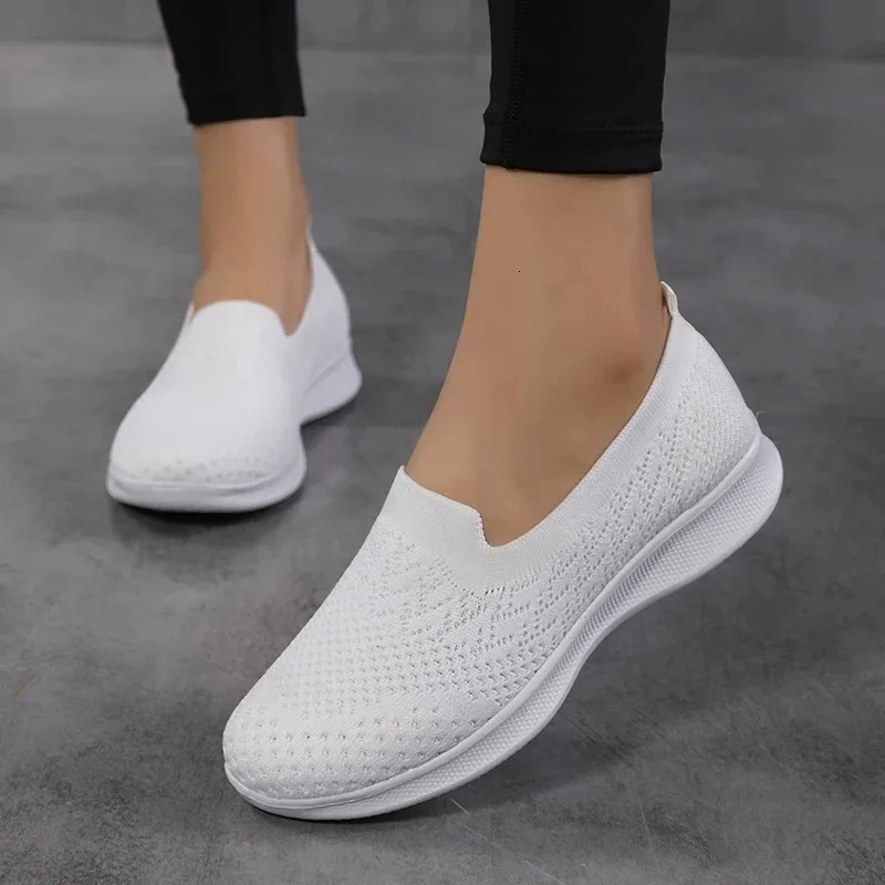 2024 womens flat shoes are lightweight smooth and soft for daily casual sports. Breathable soft and elastic sports shoes are available for free delive