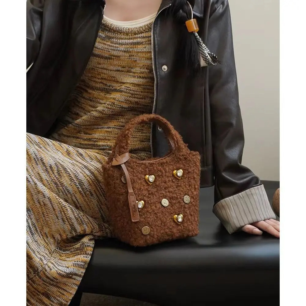 Miyagawa Autumn/Winter Ten Font Diamond Plush Bag for Women Handheld Mini Bucket Bag 241025