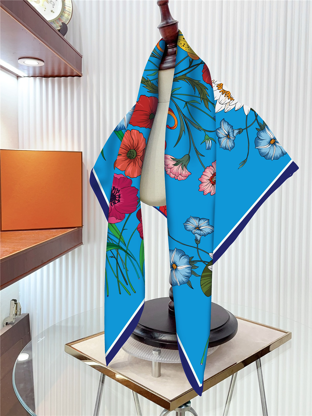 Blue wer Square Silk Scarf 90CM Hair Head Scarves Shawls Bag Bandanas Tops Summer Spring Accessories Female Foulard Femme 90cm*90cm Letter Print