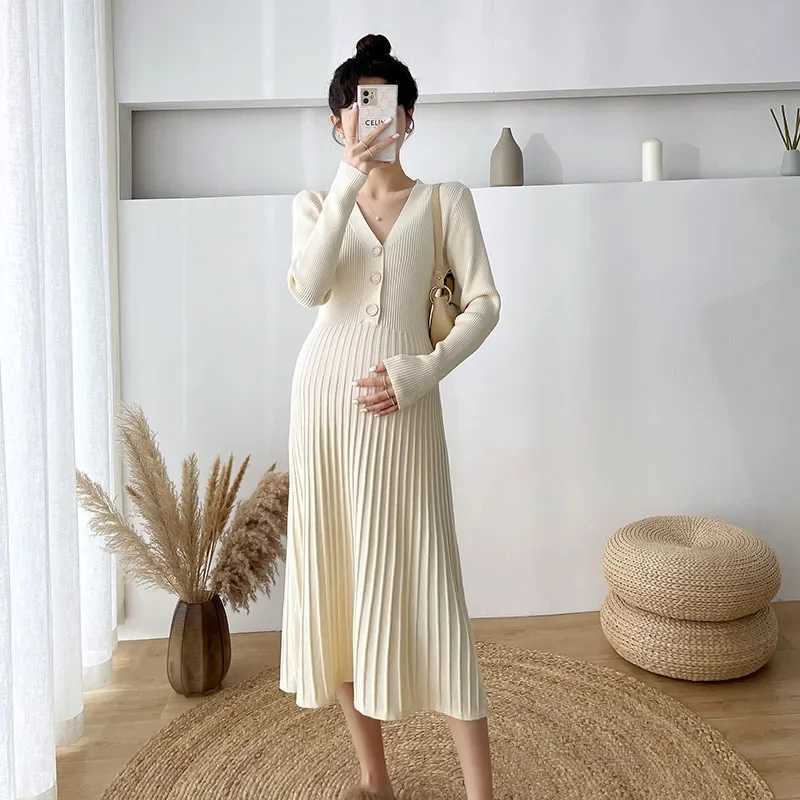 New autumn and winter maternity clothing knitted sweater V-neck mid length maternity clothing real photo W241026